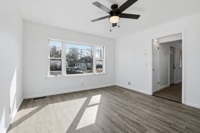 821 N 10th Avenue, Wisconsin Rapids, WI 54495