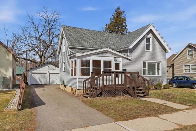821 N 10th Avenue, Wisconsin Rapids, WI 54495
