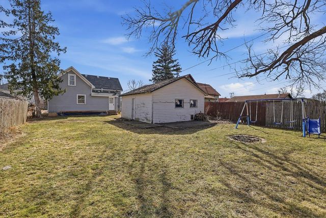 821 N 10th Avenue, Wisconsin Rapids, WI 54495