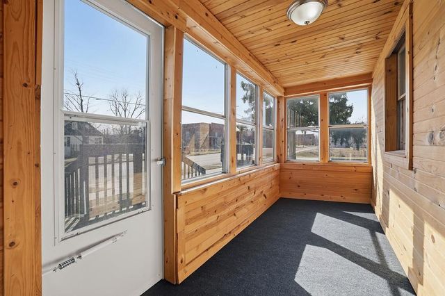 821 N 10th Avenue, Wisconsin Rapids, WI 54495