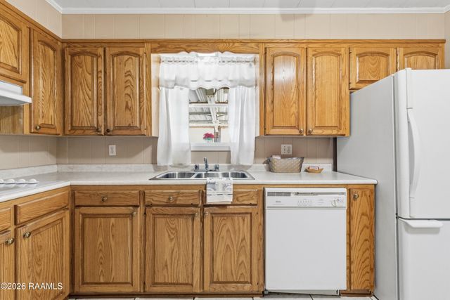 4285 Poydras Highway, Breaux Bridge, LA 70517