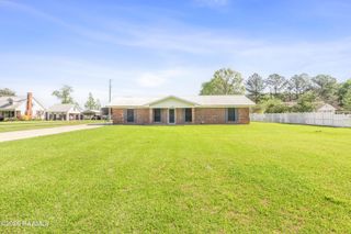 4285 Poydras Highway, Breaux Bridge, LA 70517