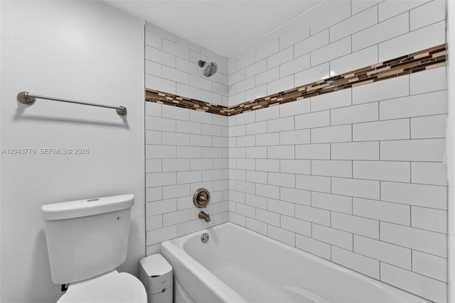 3301 Spanish Moss Terrace 405, Lauderhill, FL 33319