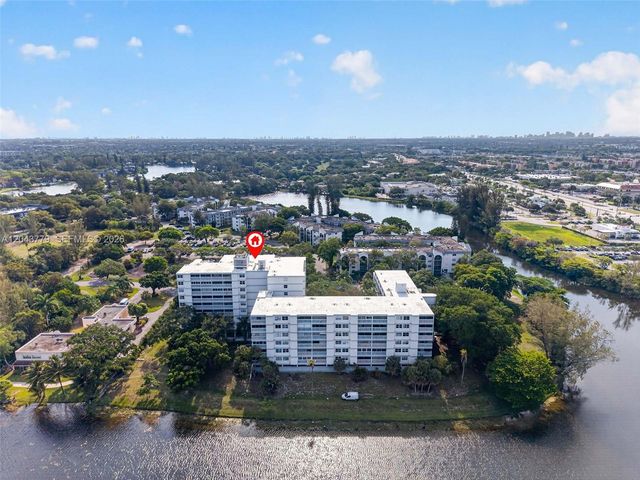 3301 Spanish Moss Terrace 405, Lauderhill, FL 33319