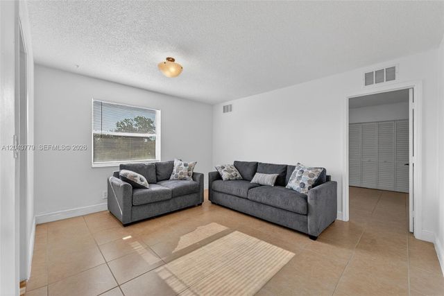 3301 Spanish Moss Terrace 405, Lauderhill, FL 33319