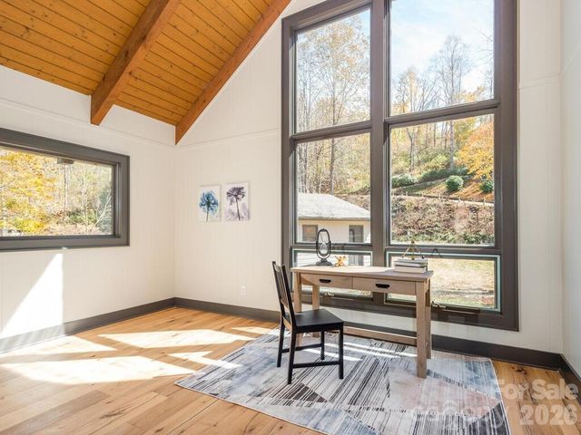 1952 Country Club Drive, Canton, NC 28716