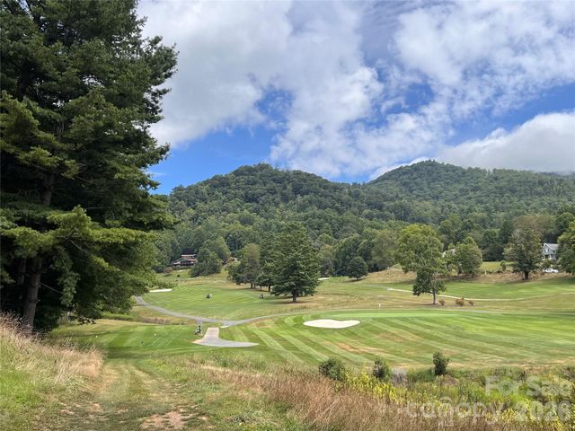 1952 Country Club Drive, Canton, NC 28716