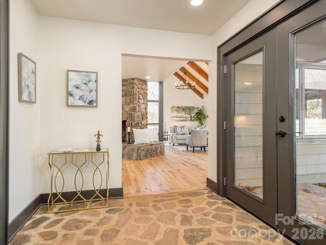 1952 Country Club Drive, Canton, NC 28716