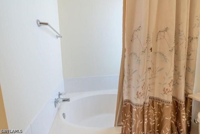 7687 Hernando CT, Naples, FL 34114