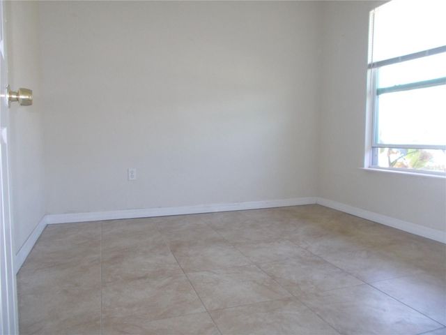 5982 52ND AVENUE N, Kenneth City, FL 33709