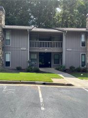 5011 Woodridge Way, Tucker, GA 30084
