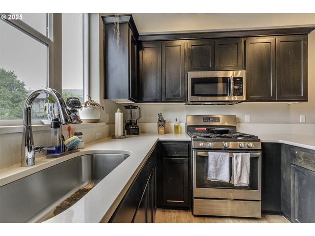 475 Ne LIBERTY Ave, Gresham, OR 97030