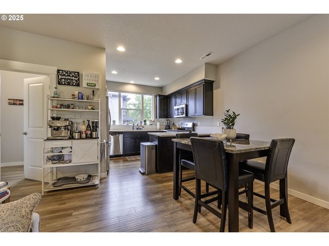 475 Ne LIBERTY Ave, Gresham, OR 97030