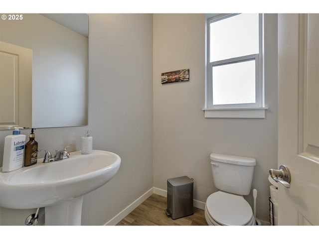 475 Ne LIBERTY Ave, Gresham, OR 97030