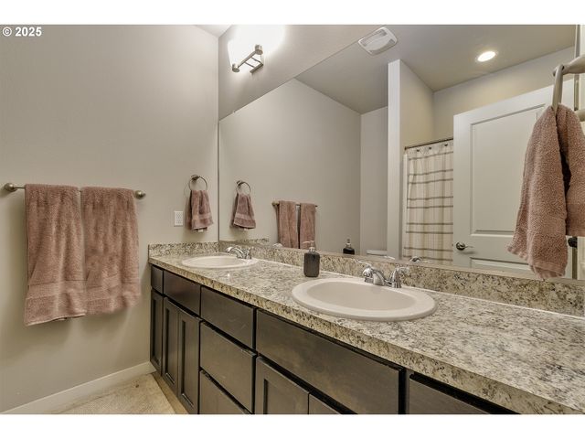 475 Ne LIBERTY Ave, Gresham, OR 97030