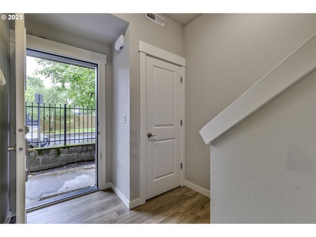 475 Ne LIBERTY Ave, Gresham, OR 97030
