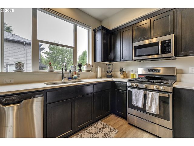 475 Ne LIBERTY Ave, Gresham, OR 97030