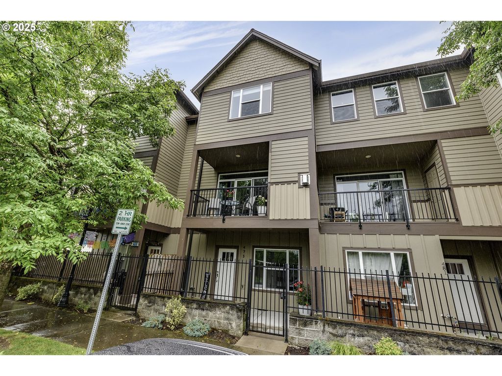 475 Ne LIBERTY Ave, Gresham, OR 97030
