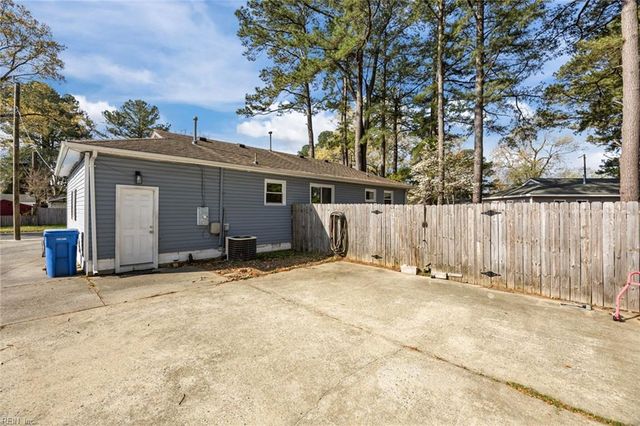 927 Gene CRES, Chesapeake, VA 23320