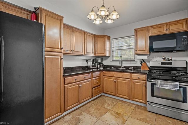 927 Gene CRES, Chesapeake, VA 23320