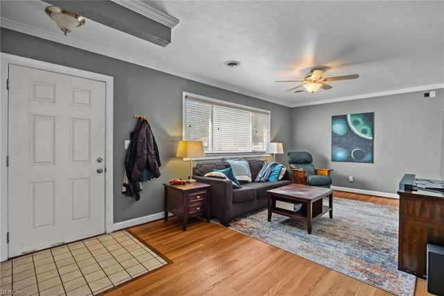 927 Gene CRES, Chesapeake, VA 23320