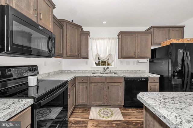 18 MOUNT VERNON DR, Keedysville, MD 21756