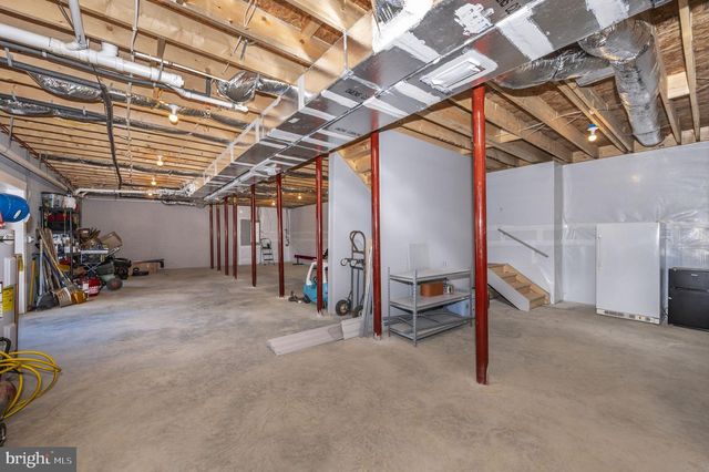 18 MOUNT VERNON DR, Keedysville, MD 21756