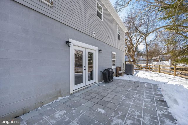 18 MOUNT VERNON DR, Keedysville, MD 21756