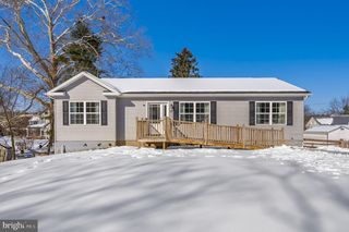 18 MOUNT VERNON DR, Keedysville, MD 21756