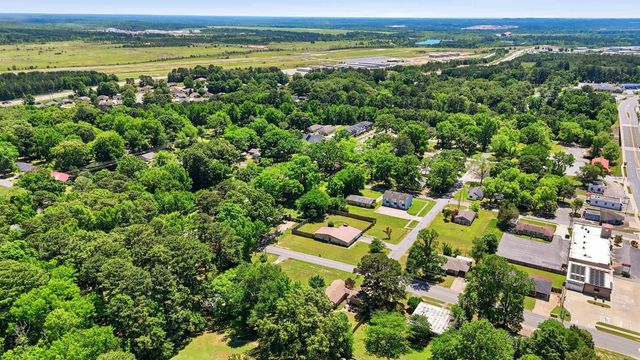 211 NE Third Street, Bryant, AR 72022