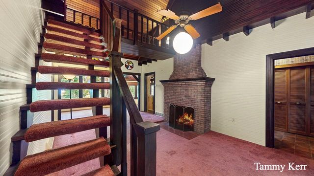 2450 Lakeshore Drive, Fennville, MI 49408