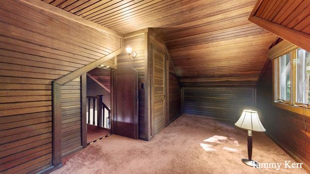 2450 Lakeshore Drive, Fennville, MI 49408