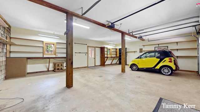 2450 Lakeshore Drive, Fennville, MI 49408