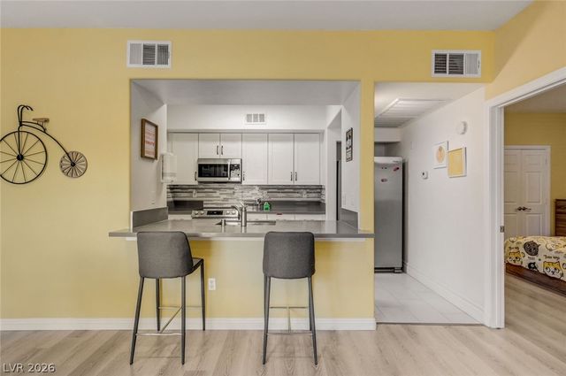 8000 Badura Avenue 1035, Las Vegas, NV 89113