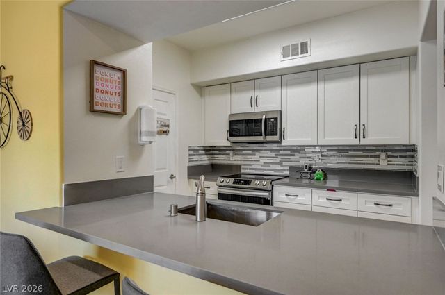 8000 Badura Avenue 1035, Las Vegas, NV 89113