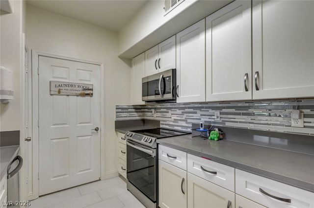 8000 Badura Avenue 1035, Las Vegas, NV 89113