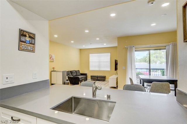 8000 Badura Avenue 1035, Las Vegas, NV 89113