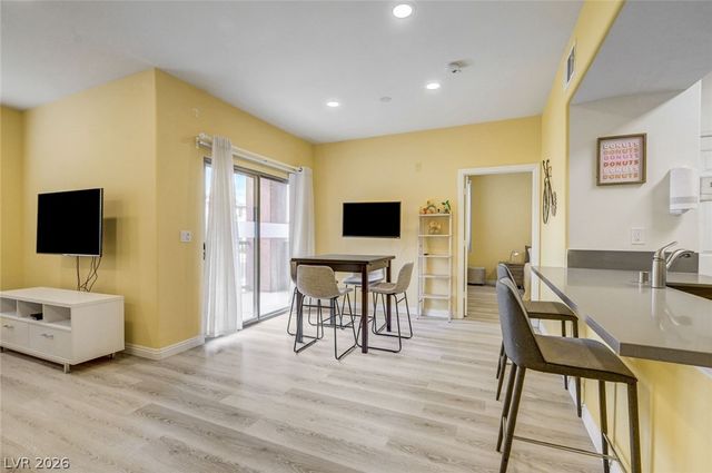 8000 Badura Avenue 1035, Las Vegas, NV 89113