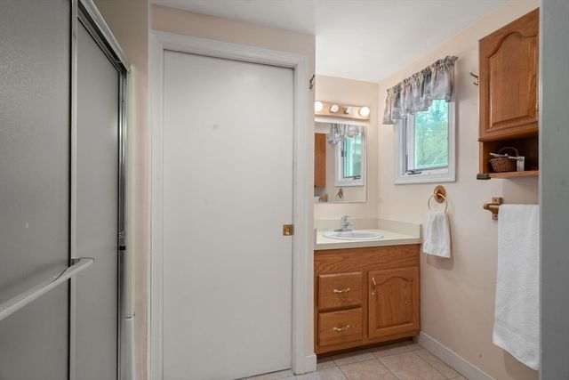 13 Henley Rd, Acton, MA 01720