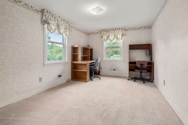 13 Henley Rd, Acton, MA 01720
