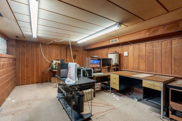 13 Henley Rd, Acton, MA 01720
