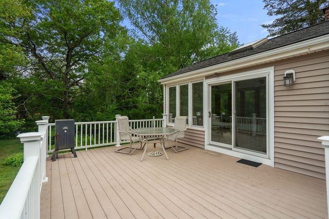 13 Henley Rd, Acton, MA 01720