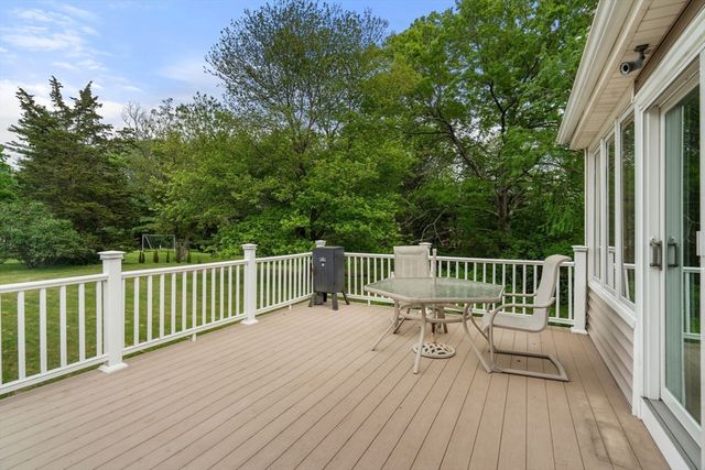 13 Henley Rd, Acton, MA 01720