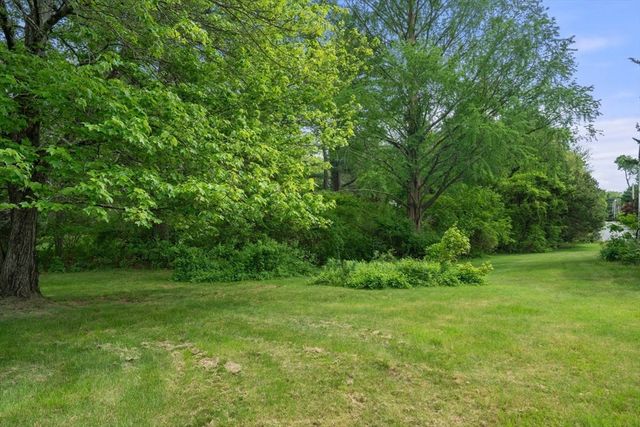 13 Henley Rd, Acton, MA 01720