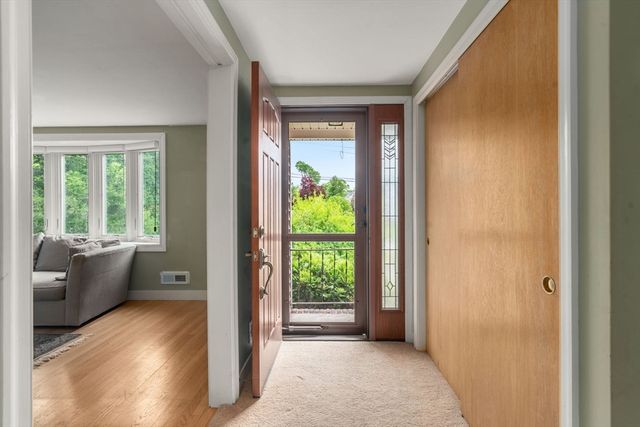 13 Henley Rd, Acton, MA 01720