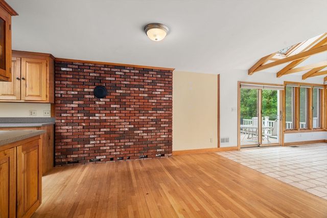 13 Henley Rd, Acton, MA 01720