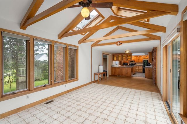 13 Henley Rd, Acton, MA 01720