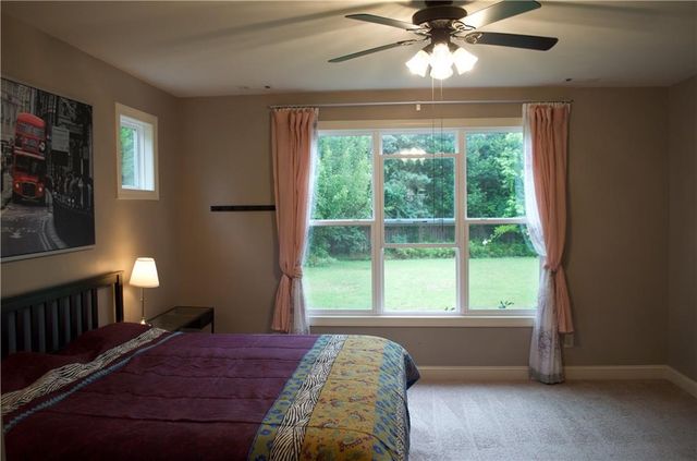 303 Evesham Avenue, Peachtree City, GA 30269