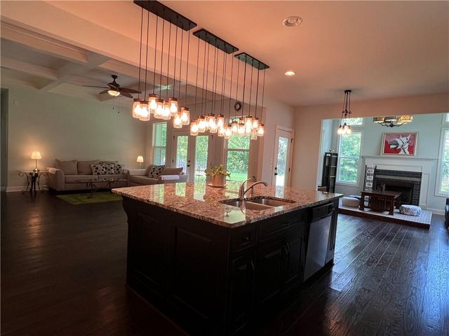 303 Evesham Avenue, Peachtree City, GA 30269