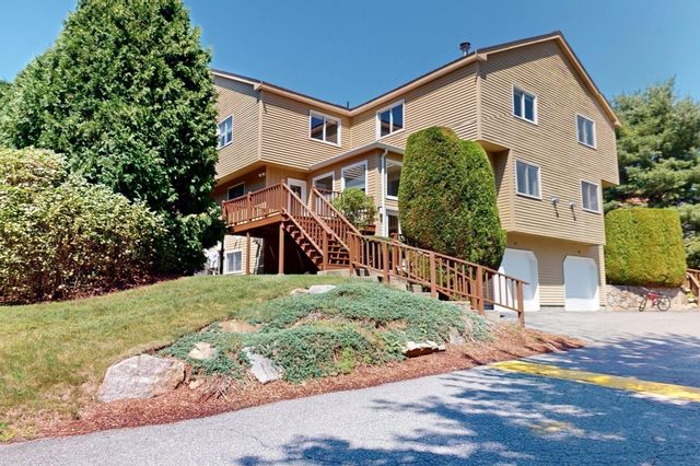98 Algonquin Tr 98, Ashland, MA 01721